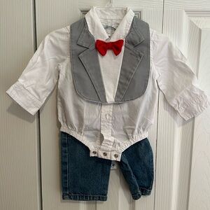 Size: 3month 3 piece outfit with Jeans, button up collared white shirt & tux bib